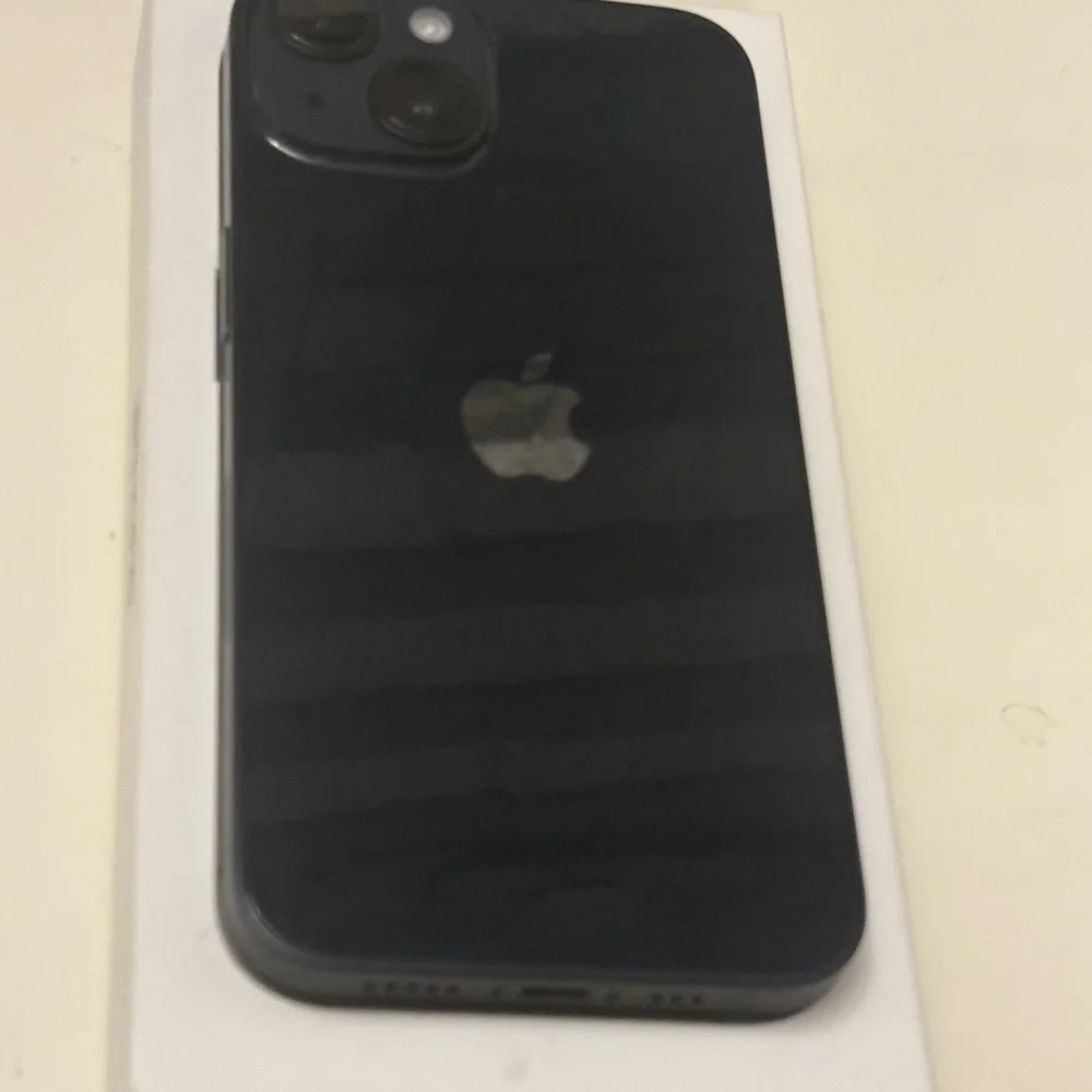 Apple iPhone 14 bundle